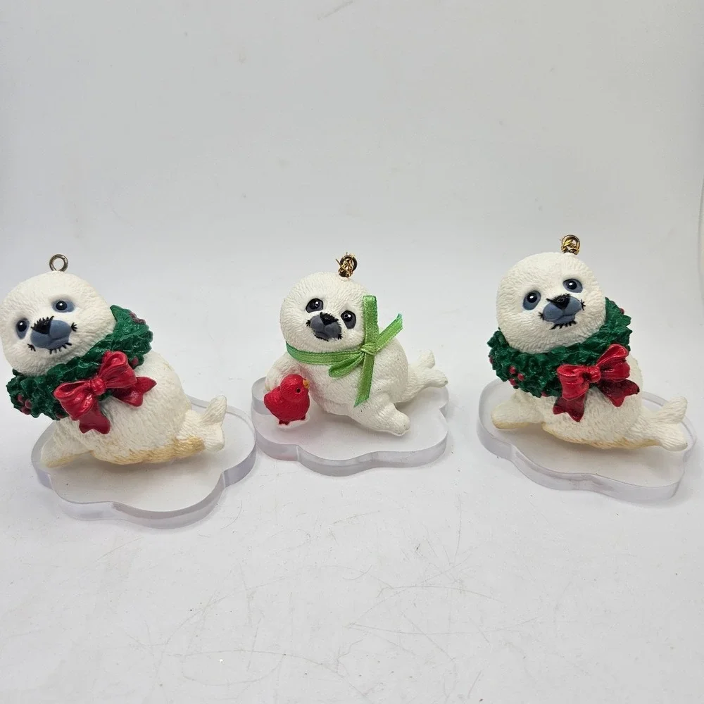 Vintage Morehead Seal Christmas Ornaments Lot of 3 Wreath Bird Acrylic Base